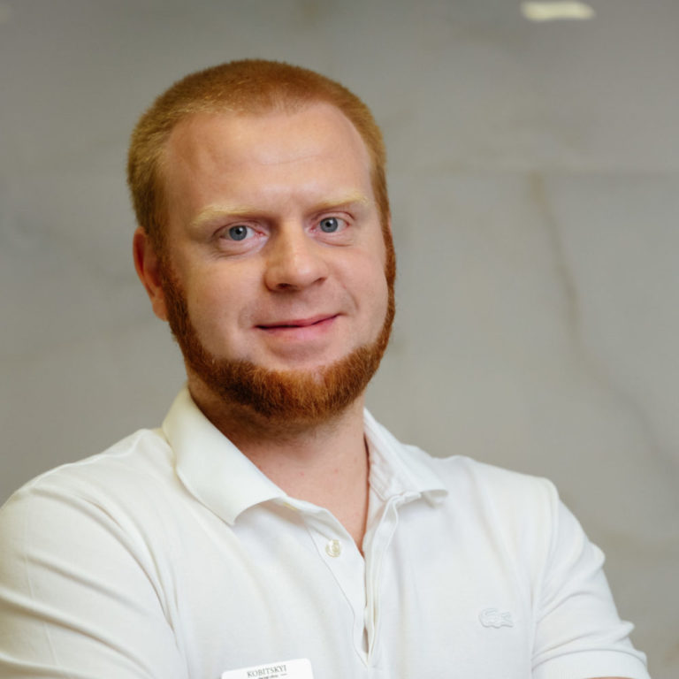 Олійник Валентин Олегович